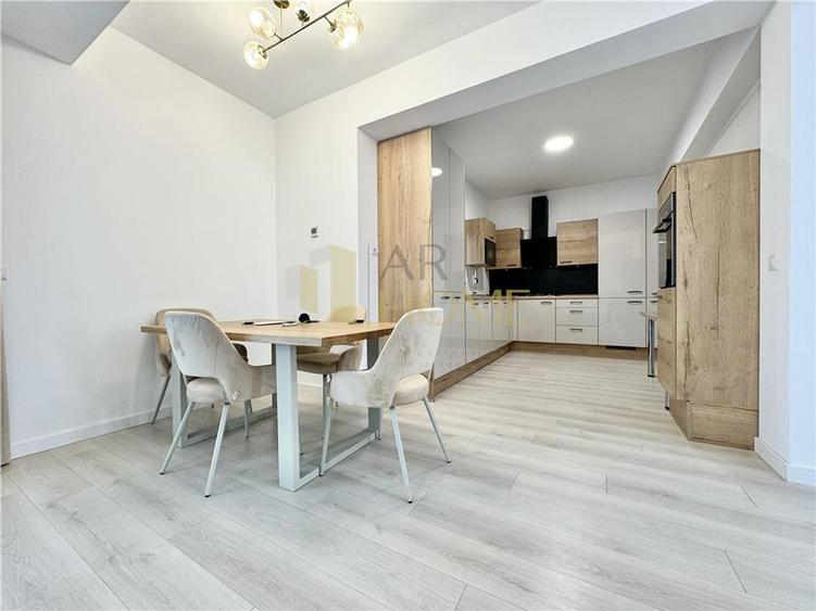 Casa 4 camere de lux, panouri fotovoltaice, MRS Country Ploiesti