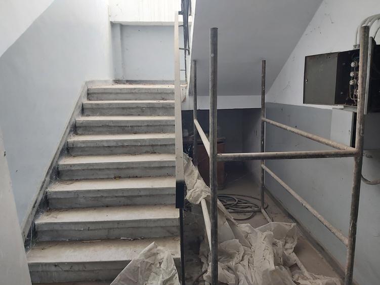 Clădire birouri P+1 de vânzare – Zona Industrială Abator Schela