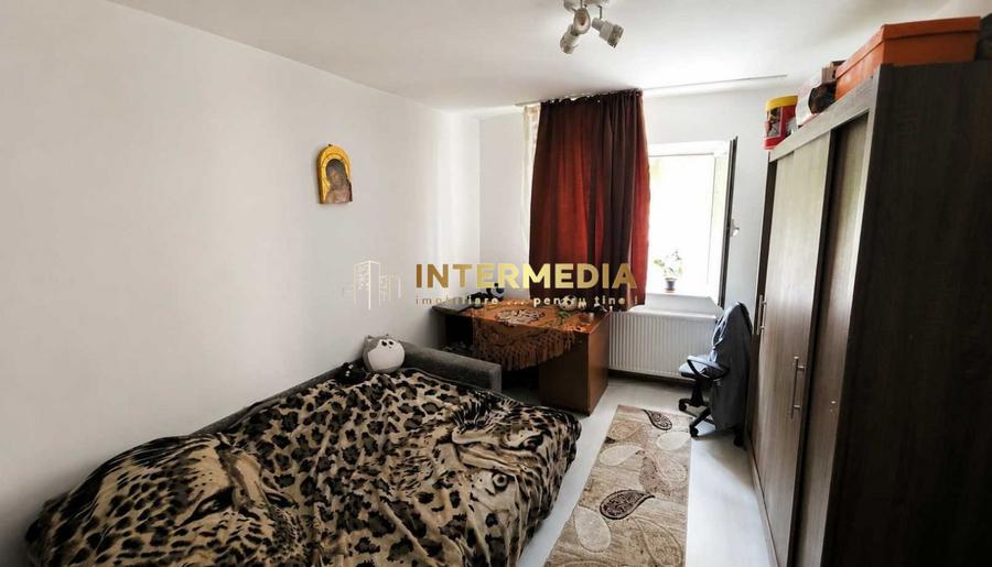 Apartament 3 camere decomandat I 67 mp I DE VANZARE I zona Closca cu gradina I