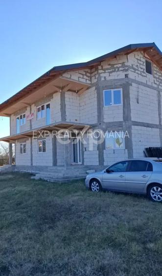 Duplex complet pentru 2 familii – 326 mpși 2.000 mp teren, lângă Pitesti - 5