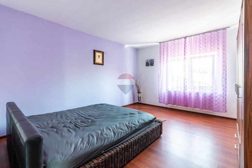 Casă / Vilă cu 6 camere de vânzare, Giurgiu, Crevedia mare