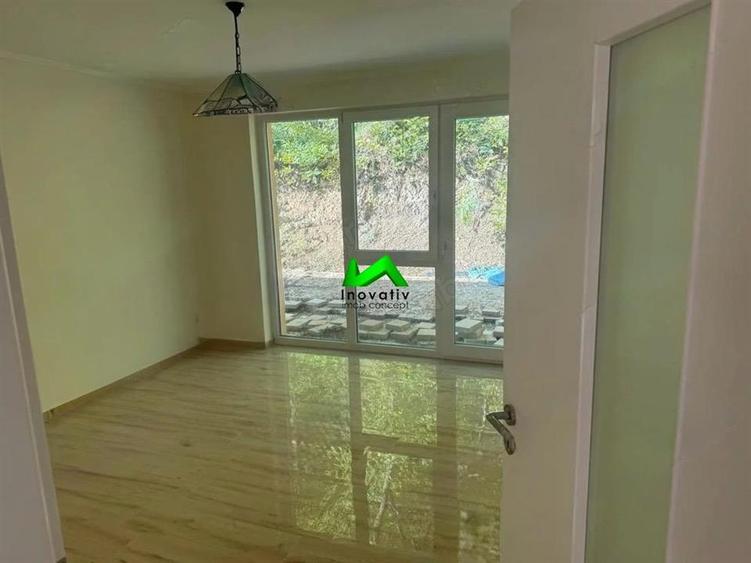 Casa de vanzare 6 camere Slimnic