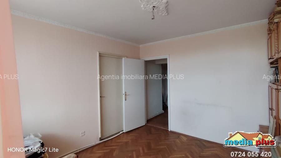 Apartament 3 camere decomandat, vedere bilaterală – Țiglina II - 5