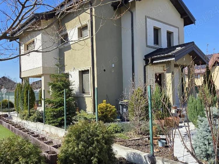 Casă de vânzare- zona Ford, vis a vis de Selgros