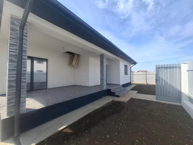 Casa 3 camere/Țegheș/ Individuala la Cheie