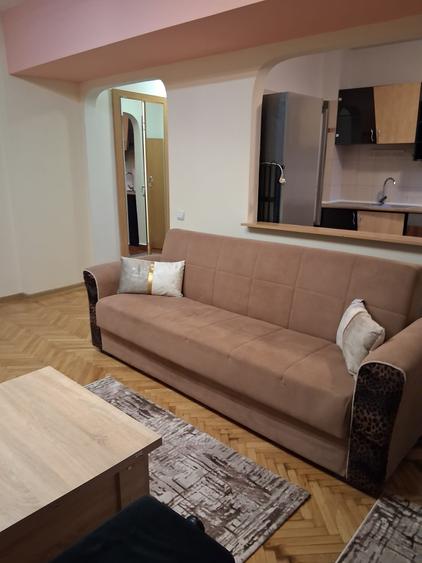Aprtament 2 camere mobilat si utilat.