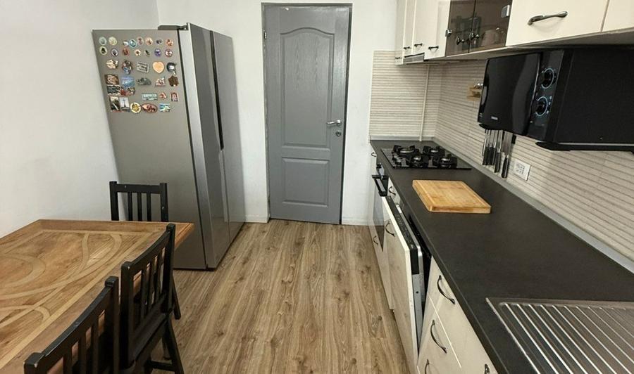 Apartament 3 camere cu terasa mare si vedere la parcul Tei