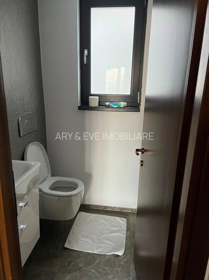 Eleganță Atemporală: Duplex Exclusiv de 200 mp, Complet Amenajat Premium, Garaj