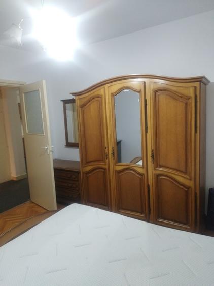 Inchiriez ap. cu 3 cam. in CORNISA