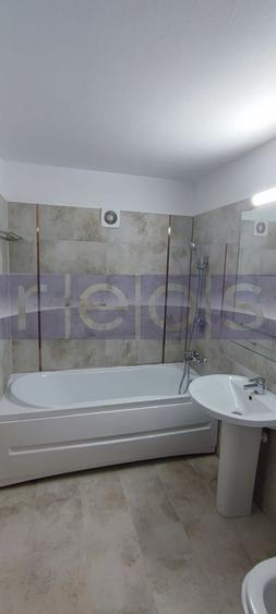 INCHIRIERE 4 CAMERE | 83 MP | RENOVAT | 2 BAI | ETAJ 4 | STEFAN CEL MARE