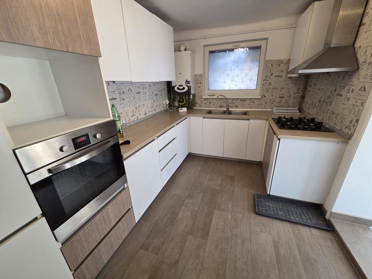 Casa 75mp, 100mp teren, , zona Plopi,comision 0%!