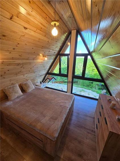 Cabana A-Frame premium – confort, natură și intimitate!