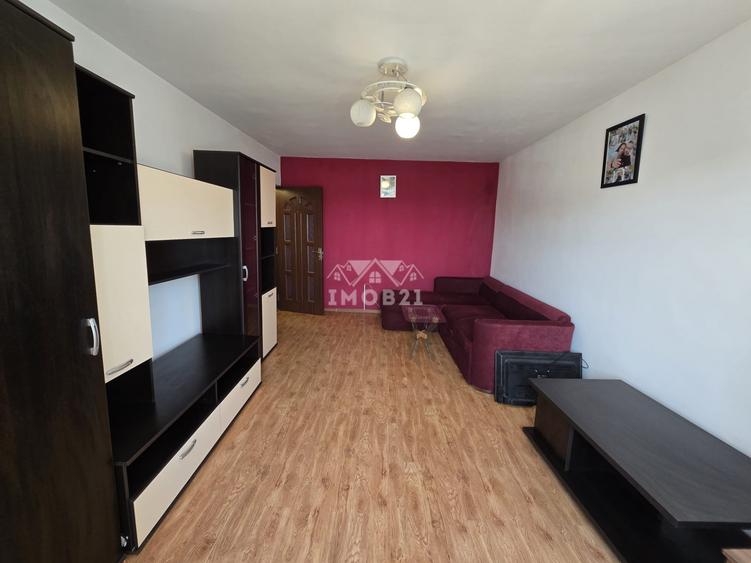 Apartament Ideal cu Două Camere, Preț Mic, Acte la Zi - Strada Domnișori