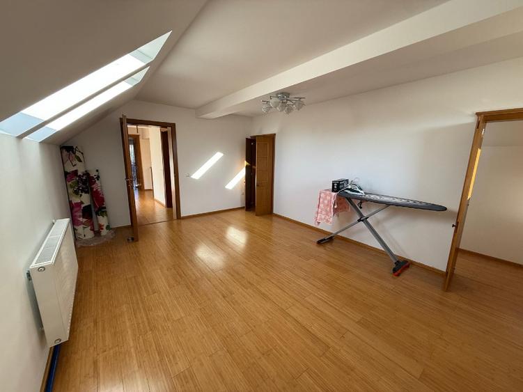 Casă individuală P+1 de vânzare