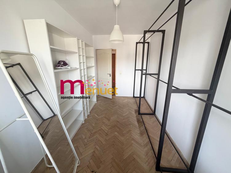 Apartament 3 camere,str.Babadag,etaj 3