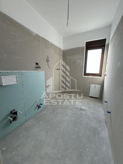 Apartament cu 2 camere incalzire in pardoseala, etajul 1 Bryatim.
