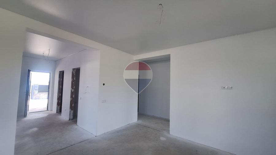 Casă / Vilă cu 3 camere de vânzare