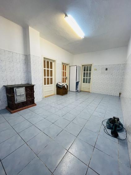 Casă individuală cu front stradal 25 ml – Zona Oncea