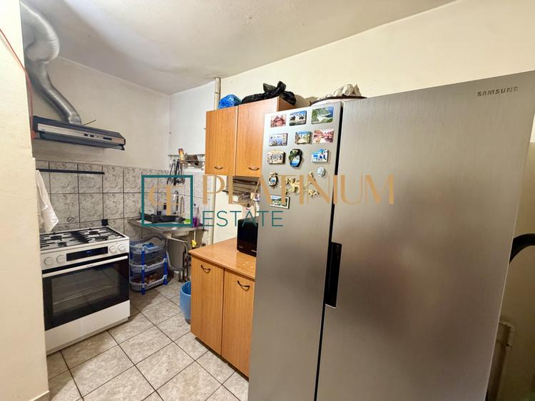 P4977 Apartament DECOMANDAT 2 camere zona Lunei, CENTRALA, 2 BALCOANE, ACOPERIS