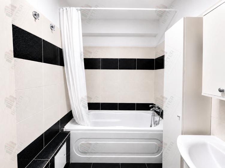 Apartament 3 camere decomandat - Str. Solstițiului