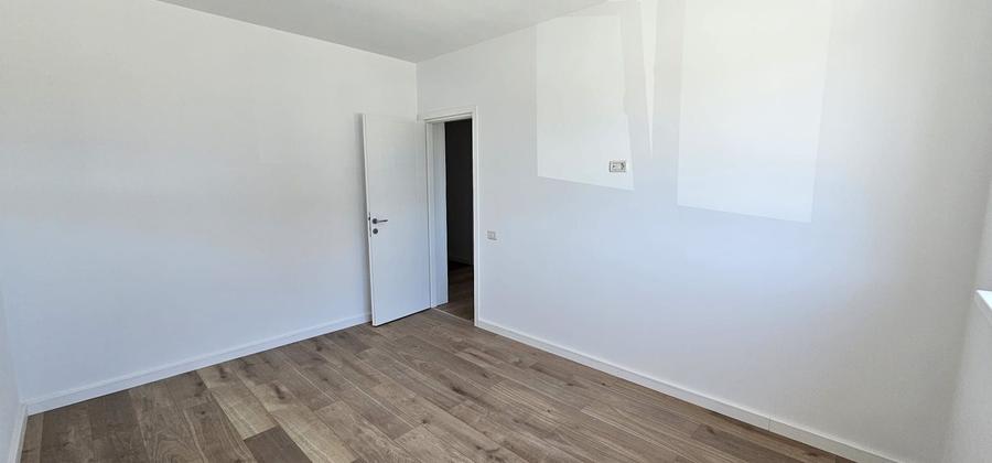 Apartament 2 camere, parter, 81 520 €, parcare inclusă, DEZVOLTATOR.