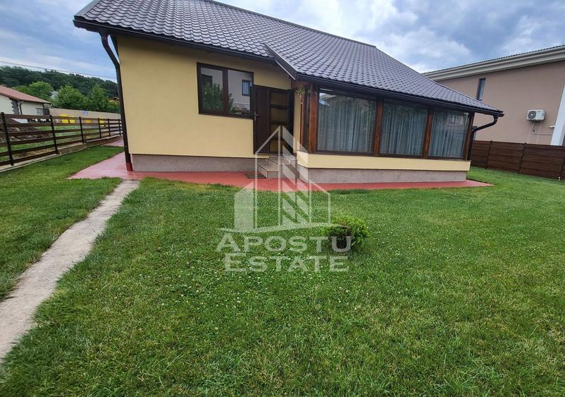 Casa individuala cu 3 camere,2 bai si garaj,Dumbravita langa Padure