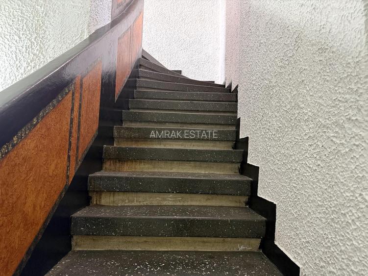 Apartament in vila - Casa interbelica - retrasa de la strada - 11