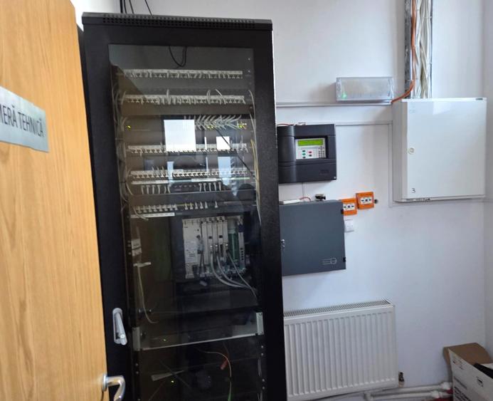 Proprietate top pretabil spatiu industrial cu teren 4000mp ,hala+birouri 1716mp