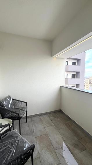 Birou sau Locuinta: Studio Versatil Lux „First Rent” în Inima Ploieștiului