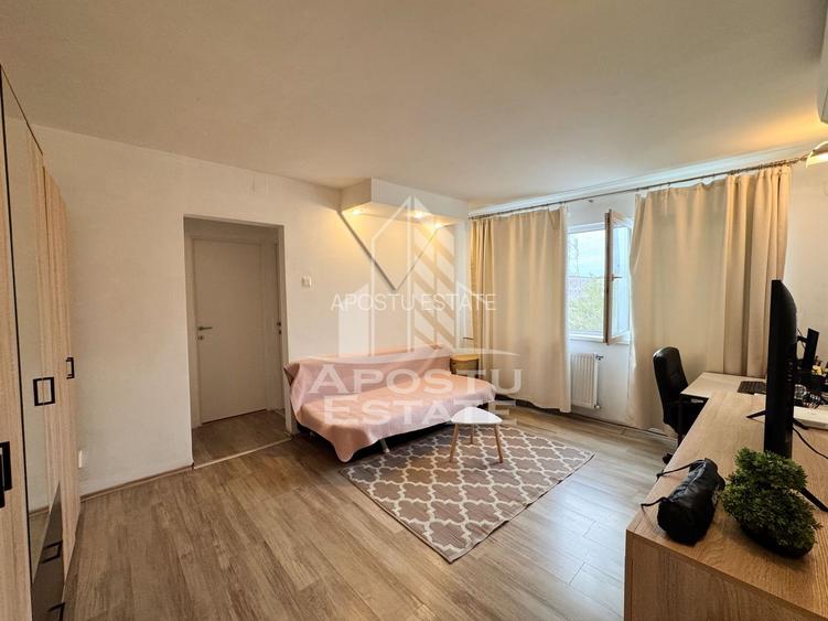 Apartament 2 camere, etaj 3 din 4, la cheie, Complexul Studentesc - 2