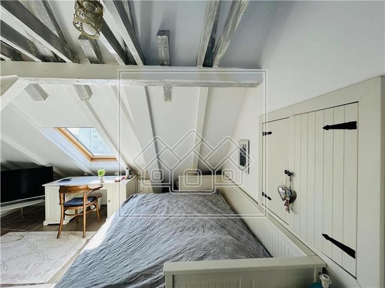 Apartament cu 4 camere, 2 bai, terasa - B-dul Victoriei