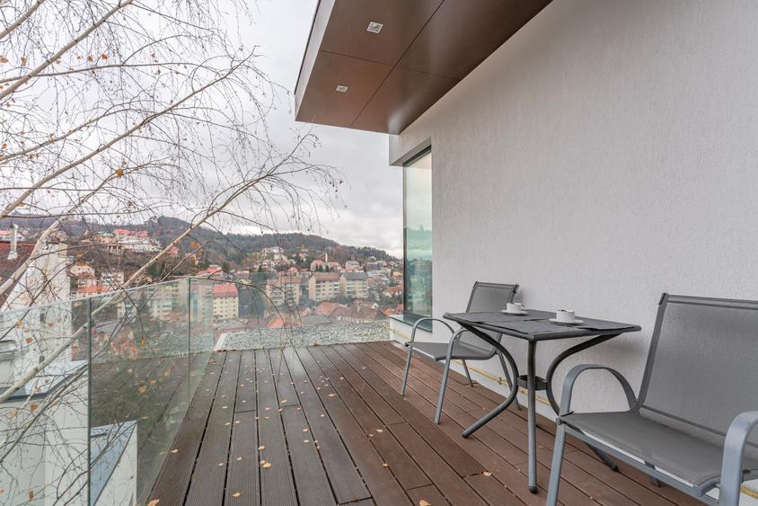 Proprietate unica tip vila, ultra central, S+P+2E, lift, priveliste peisagistica