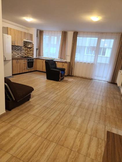 Apartament de 2 camere semidecomandat, 74 mp, zona VIVO