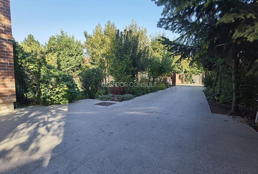 Vila Individuala cu Piscina- Pretabila pentru GRADINITA - 28