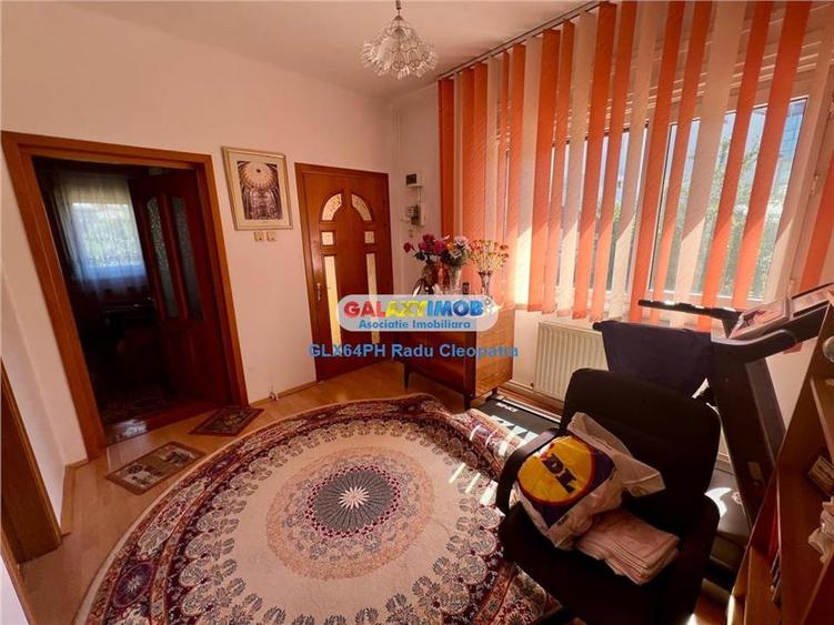 Vanzare casa 4 camere in Ploiesti, zona ultracentrala