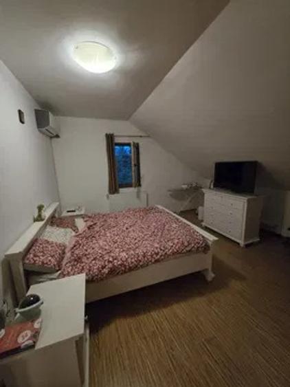 Apartament 4 camere DECOMANDAT, curte 400 mp, LOC PARCARE INCLUS, zona Horpaz