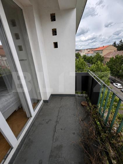 Apartament 2 camere, 49 mp, balcon, zona Horea
