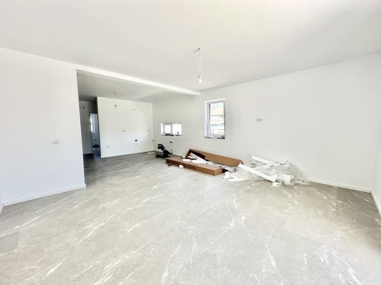 Duplex elegant cu 4 camere - 115 mp - Zona Mcity - Mosnita Noua