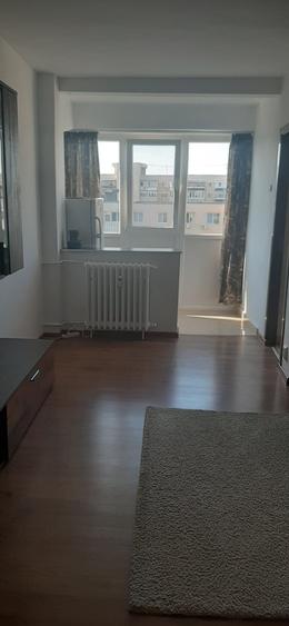 Proprietar direct ofera garsoniera renovata, libera