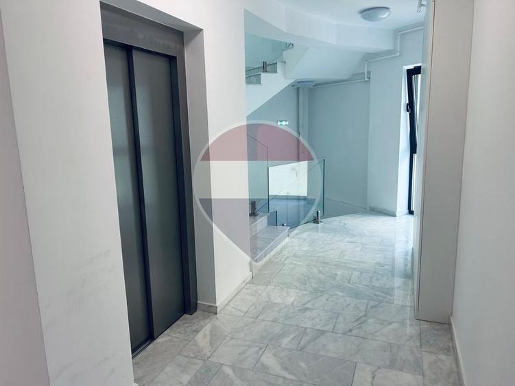 Apartament de închiriat 3 camere centru/casa poporului