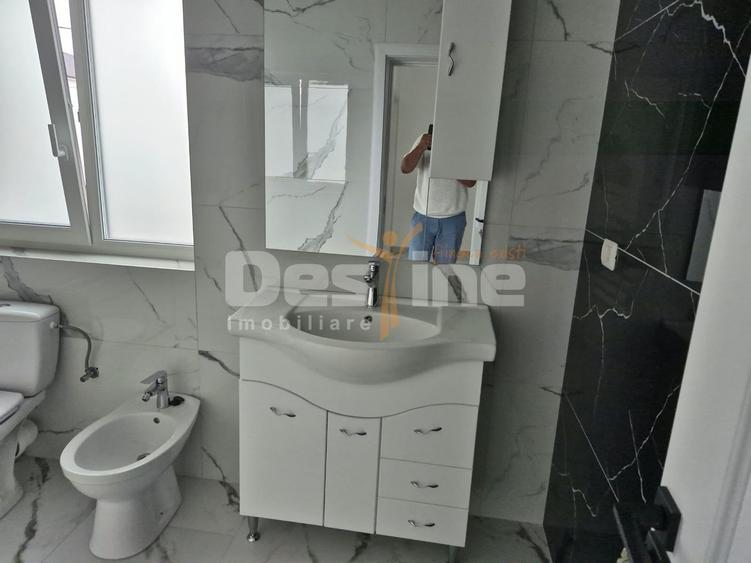 Aprtament cu doua camere in bloc nou zona Pietricica.