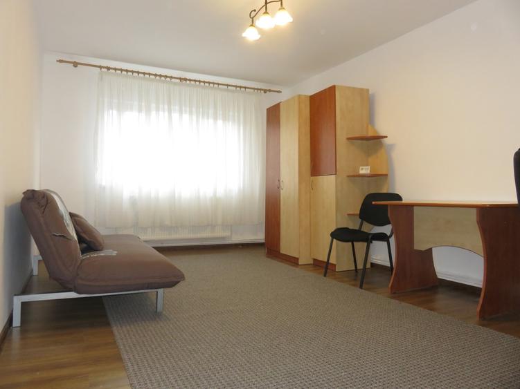 Apartament 2 camere, decomandat, Bld. Titulescu-zona Cipariu!