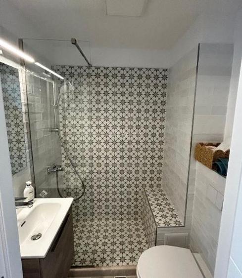 Universitate METROU, et.5/8,mobilat,utilat complet,renovat,amenajat,balcon,AC.