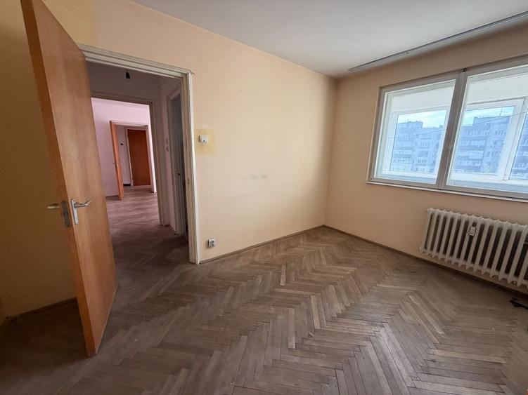 Apartament 2 camere de Vanzare Lujerului/Militari (Metrou 1-2 minute)