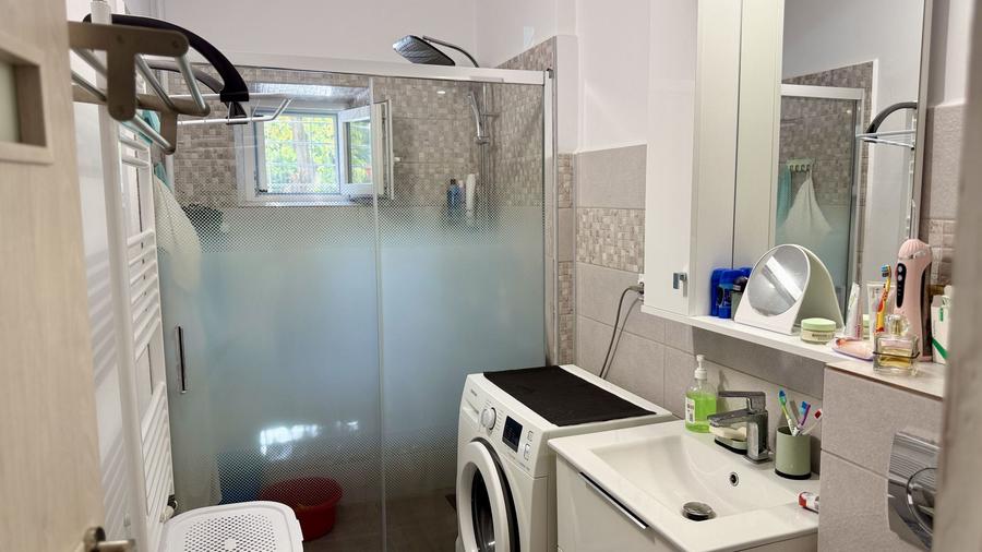 Apartament doua camere 13 Septembrie, centrala proprie, comision 0 !