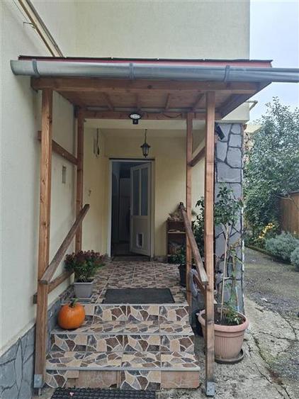 Casa individuala P+M , 5 dormitoare, 3 bai, 556 mp teren, Cernatu, Sacele