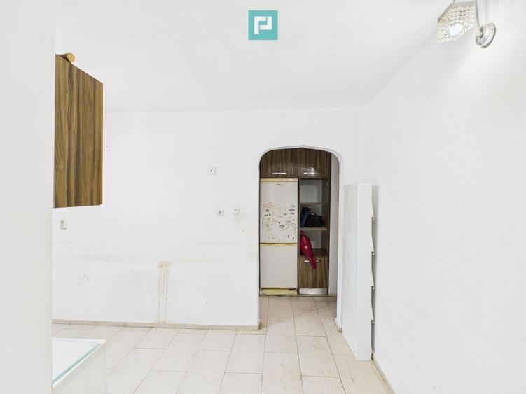 APARTAMENT 3 CAMERE DE VÂNZARE – VELENȚA, CFR