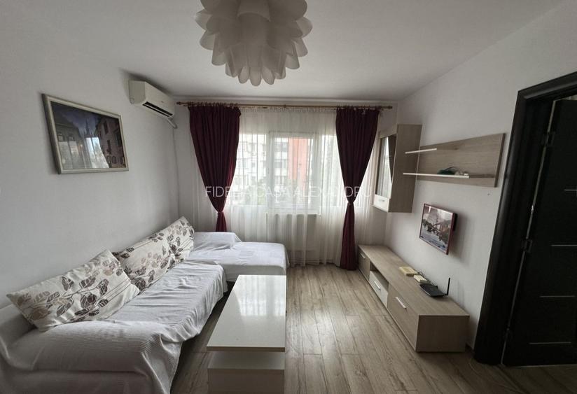 Apartament cu 2 camere Zona Podu Ros - 2