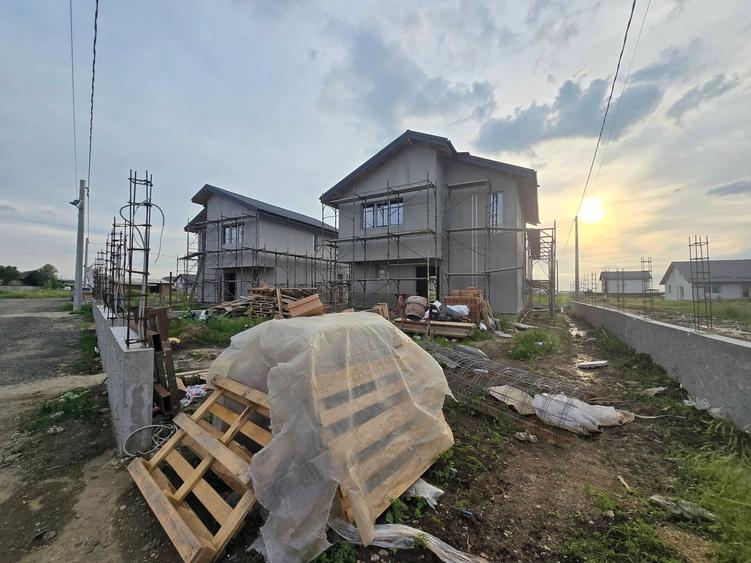 Vilă Individuală 4 Camere Strada Triumfului Pantelimon