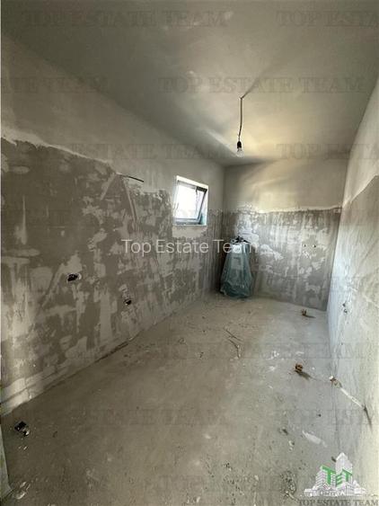Vila cocheta, moderna, cu 4 camere si curte generoasa, toate utilitatile, Prelun - 11